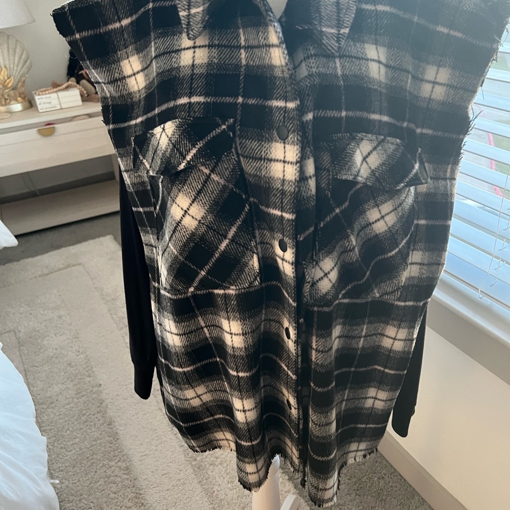 H&M Sleeveless Black And White Plaid Shirt Jacket XXLT - Picture 4 of 14
